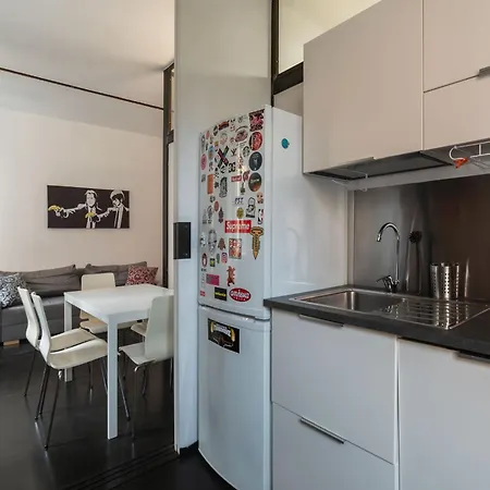 Guesthost - Cozy Near Tiburtina 로마